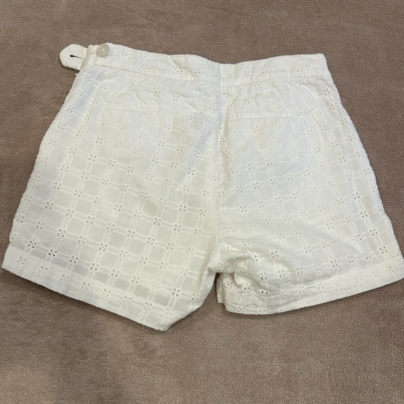 Super cute white Brooks Brothers Red Fleece Shorts… with lining - Picture 2 of 7